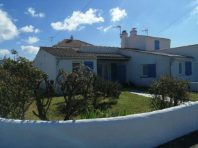 Maison 3 pièces avec véranda et jardin, à 300m de la plage - La Guérinière - FR-1-224B-98